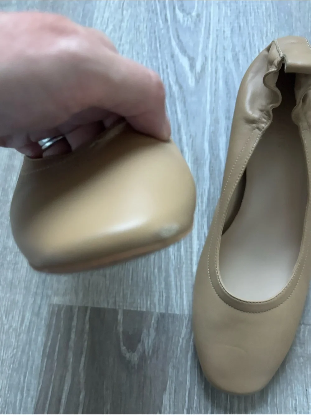 Everlane Soft Elastic Back Ballet Flats in Taupe size 7.5